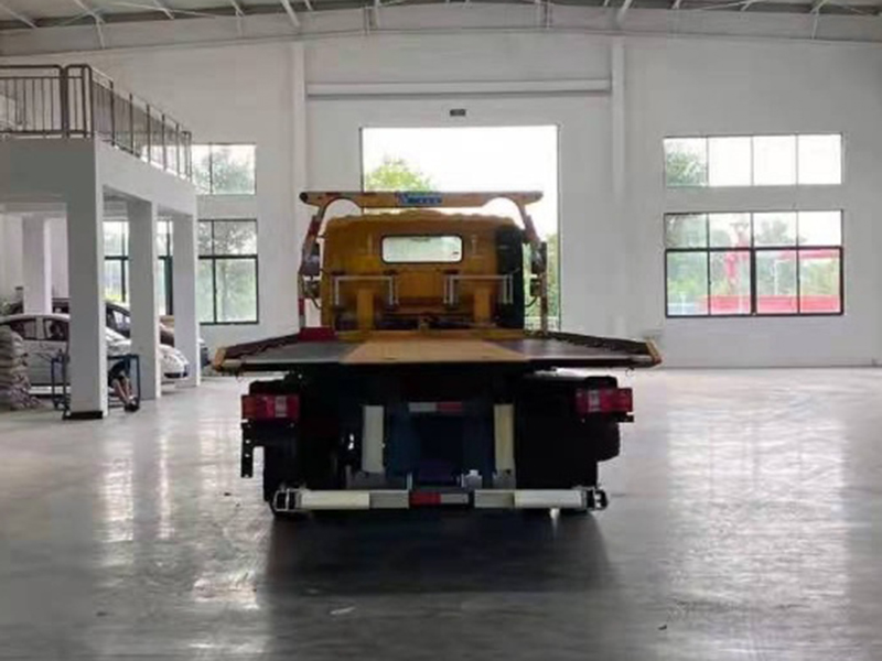 豪沃4500軸距精品清障車(chē)
